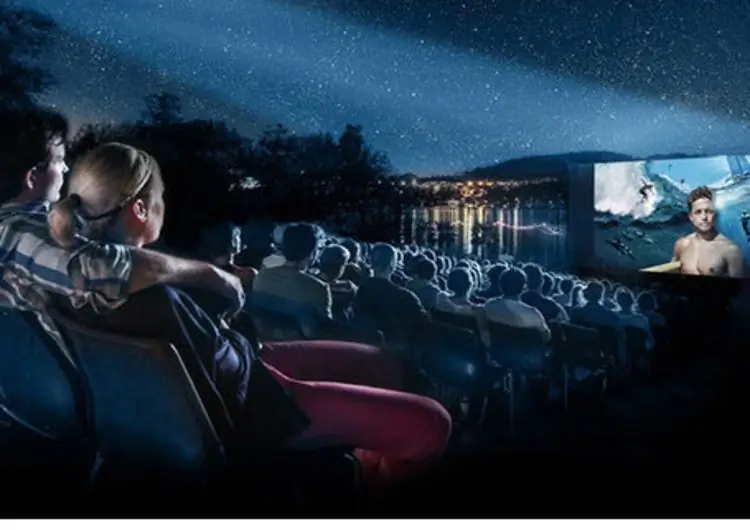 Большой кинотеатр под открытым небом