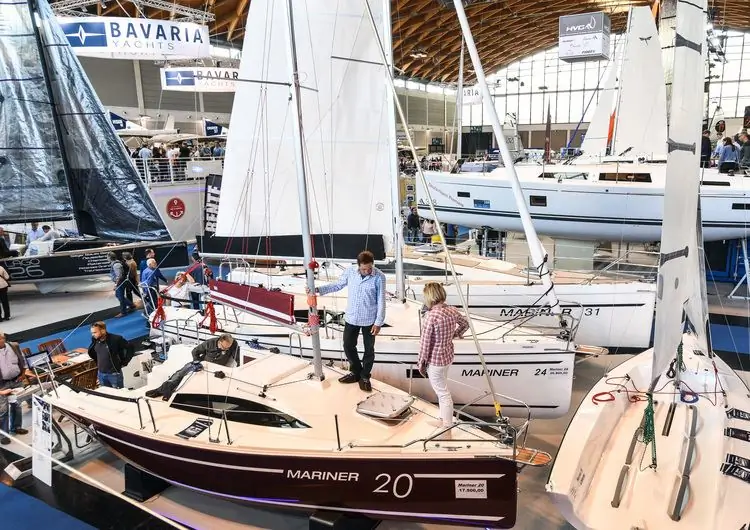 Хорошая атмосфера, довольные участники, но меньше посетителей