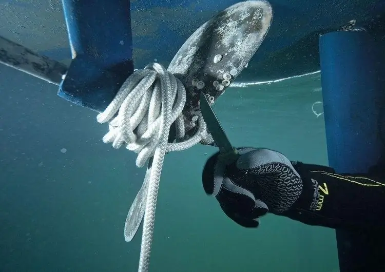 Эти 10 хитростей помогут при поломке лодки