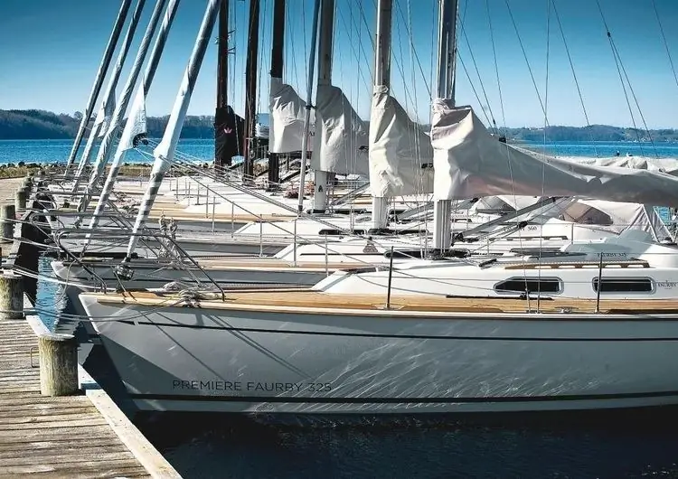 Смотри и покупай: 6 собственных выставок в начале сезона