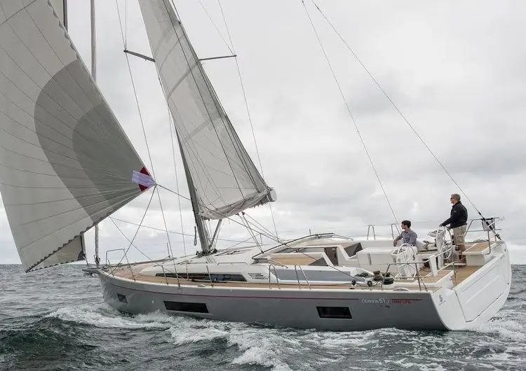 Первый из новой линейки: насколько хорош Oceanis 51.1?