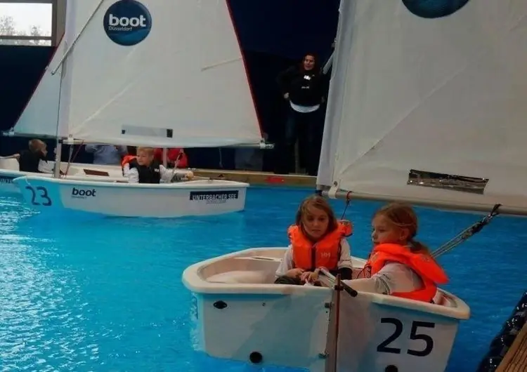 Вводный курс по парусному спорту и обучение в «парусной школе» в багажном отделении