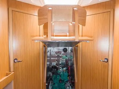 холми! BavariCruiser 46