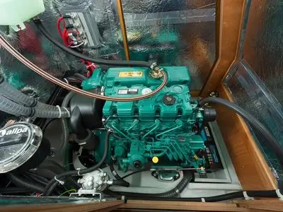 холми! BavariCruiser 46