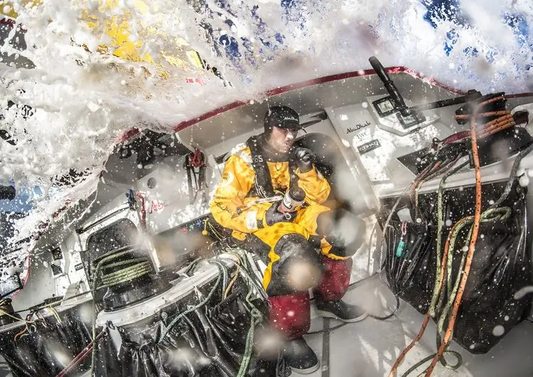 Испытание на выносливость: объявлен сильный шторм