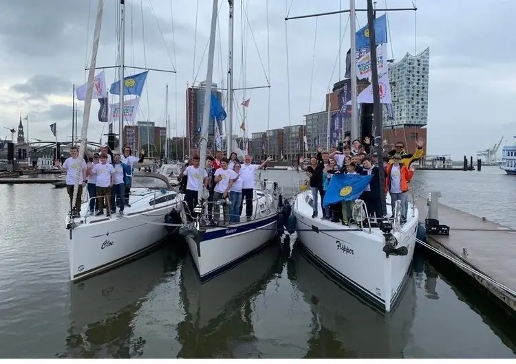 Гамбургская премьера флота надежды