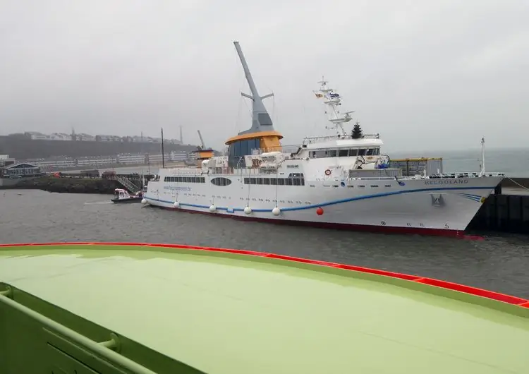 Яхты снесены паромом из Гельголанда