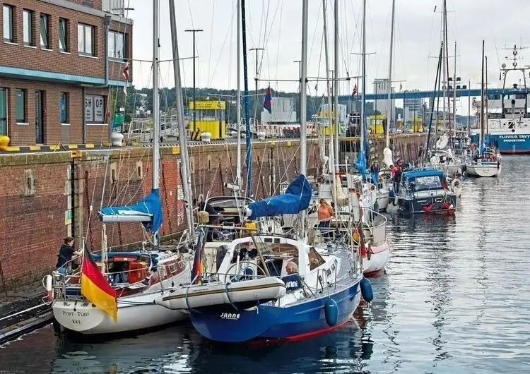 Кильский канал: техническое обслуживание шлюза в Киль-Холтенау