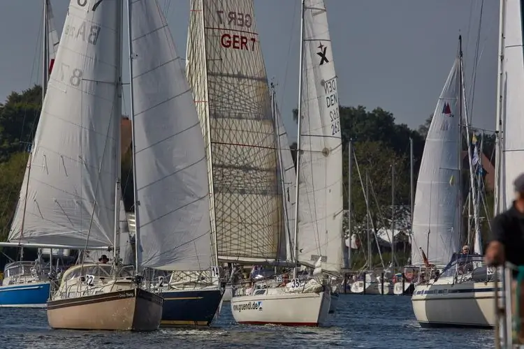 GARMIN YACHT Modern Classics от GRÜNDL