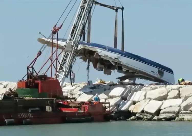 Авария на яхте в Римини: поиск и устранение неисправностей продолжается