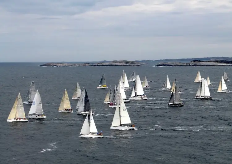 «Красные» выигрывают ответную регату