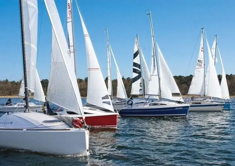 Новая серия регат для малых круизеров