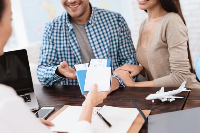 Не прекращайте путешествовать: как туроператоры борются с овертуризмом