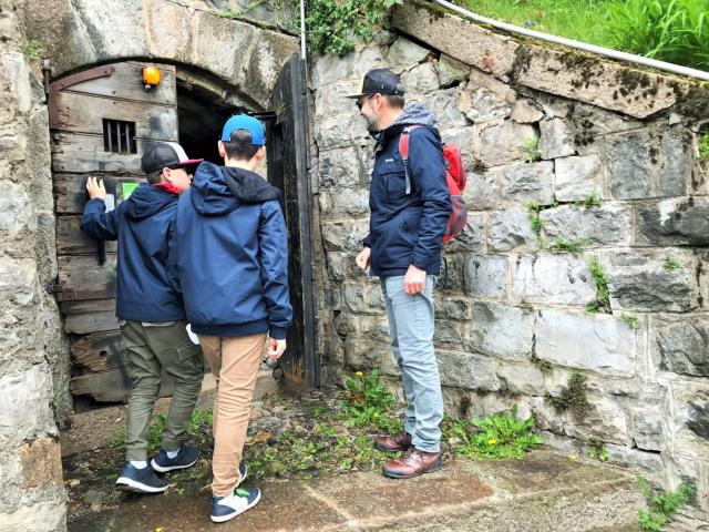 5 отелей с безумно крутыми программами художников-резидентов