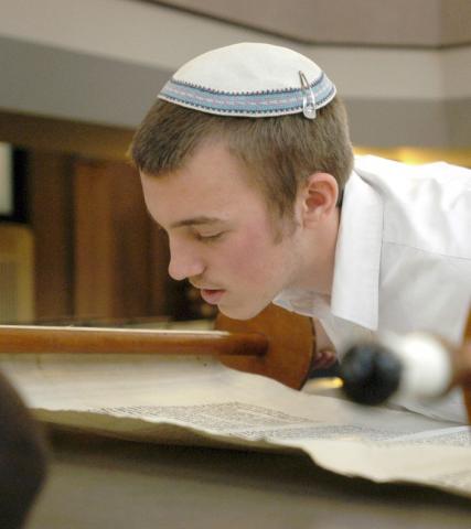 Это то, что значит открыть еврейскую гастрономию в Токио.