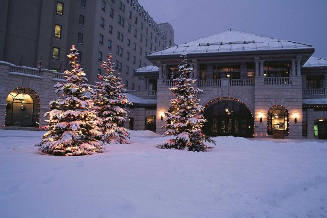 Почему в отеле Fairmont Chateau Lake Louise естественное состояние здоровья