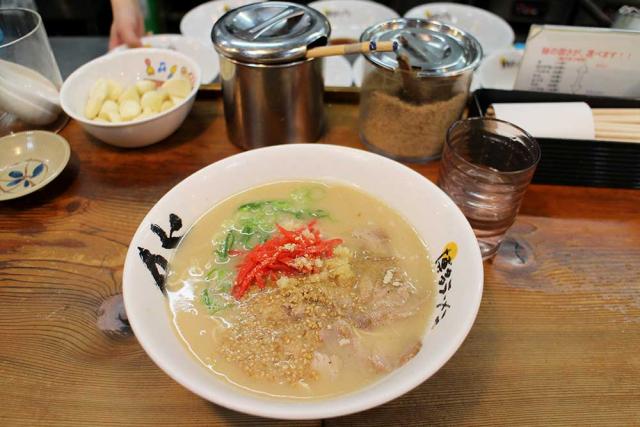 Самое популярное местное лакомство в Бордо