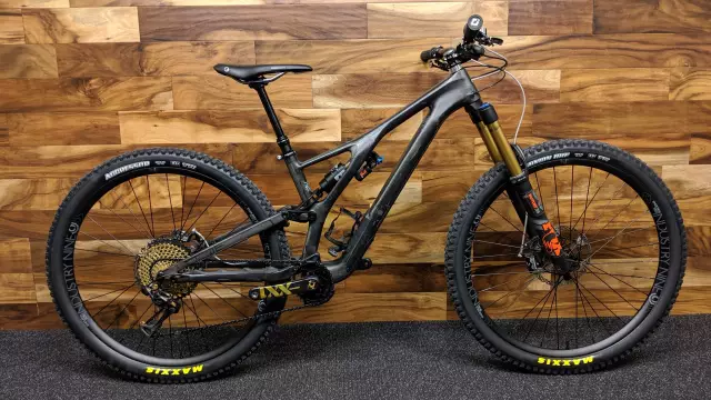 Специализированные релизы Stumpjumper Pro Carbon Evo