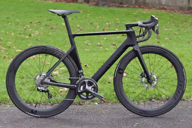Canyon Aeroad CF SLX Disc 8.0 - это везде, каждый день, велосипед Aero Road