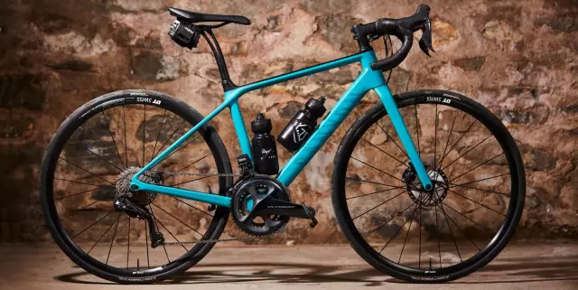 Canyon Endurace WMN CF SL Disc 8.0 Aero жесткая, ожесточенная и удобная