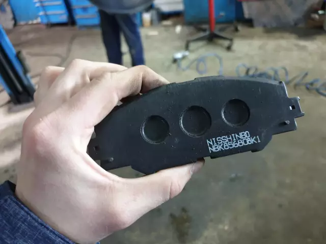 Как это работает: тормозные колодки