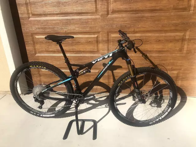 Ridden, Raced и Reviewed: The Yeti ASR Carbon