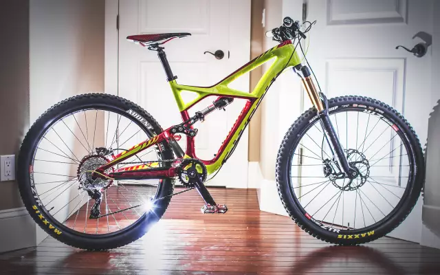 Перестрелка: специализированный S-Works Enduro 650b против S-Works Enduro 29er