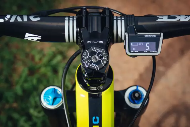 Вниз и грязный с Shimano XTR Di2
