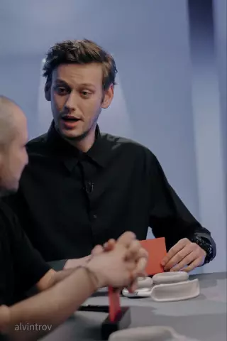 Антон подписывается на Movistar