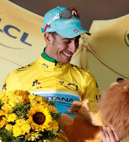 Ару теряет лидерство Тур де Франс после того, как "слишком далеко назад" в финале стадии 14