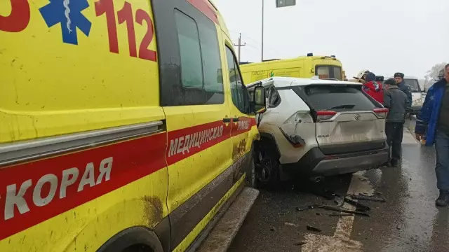Матье Рибель умирает после столкновения с машиной скорой помощи во время гонки