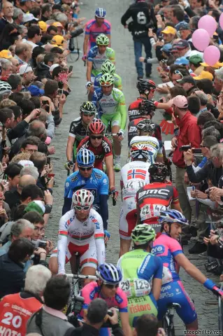 Предварительный просмотр видео: Giro d "Italia stage 14