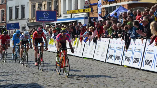 Дебюссер выигрывает 4 ножей Jours de Dunkerque