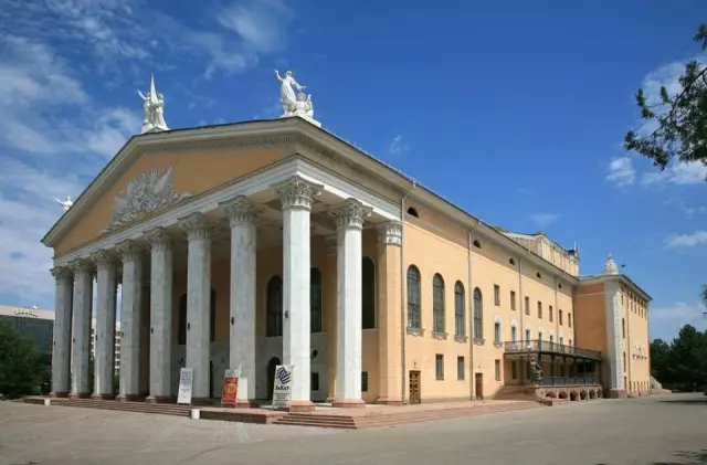 10 лучших новых театров в Лондоне