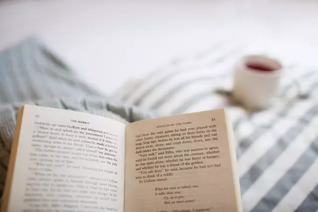 10 книг, которые захватывают послевоенную барселонскую войну