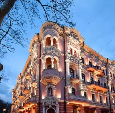 10 самых красивых зданий в Бретани, Франция