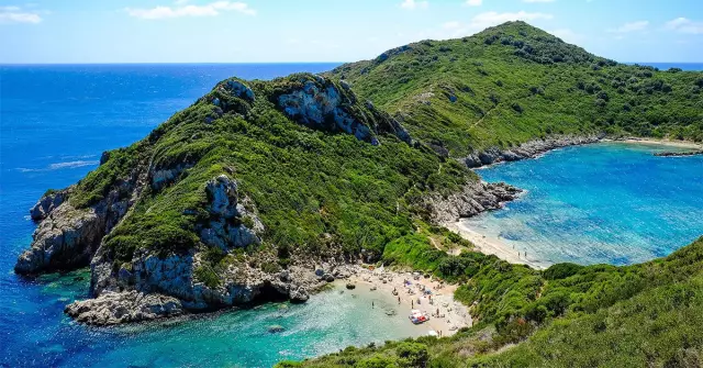 10 лучших культурных ресторанов Corfu - столовая на острове