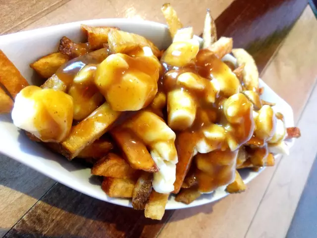 Лучшие суставы poutine в торонто