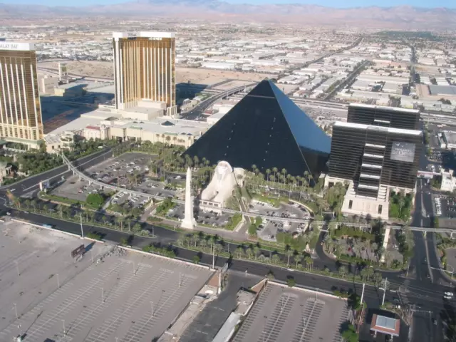 10 вещей, которые вы не знали о las vegas 'luxor hotel