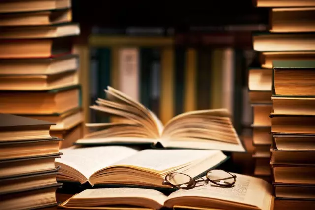 12 обязательных для чтения книг, установленных в Бруклине