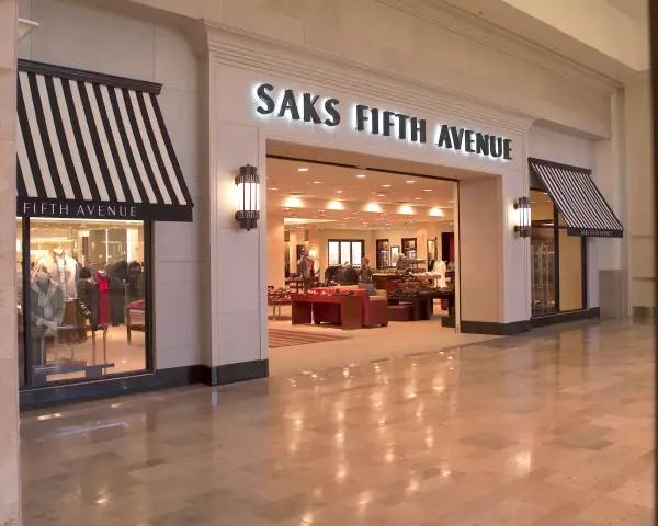 Saks off 5th - Сан-Франциско торжественное открытие