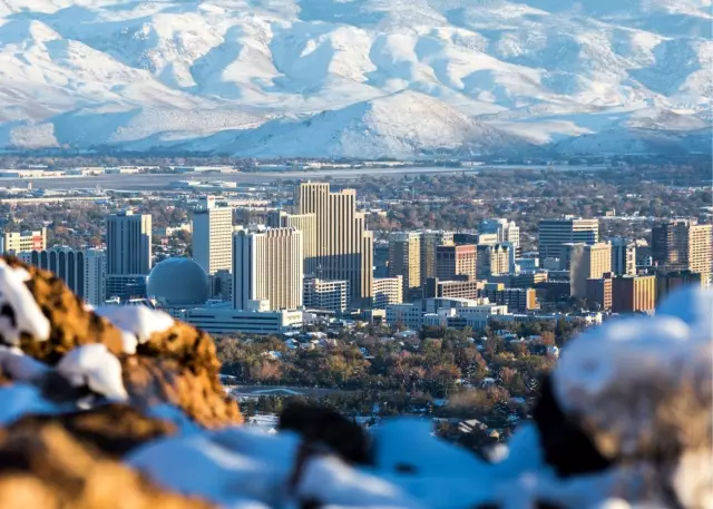 10 лучших вещей, которые можно увидеть и сделать в reno, nevada
