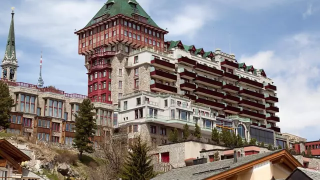 Выиграйте три ночи в отеле Badrutt's Palace в Швейцарии