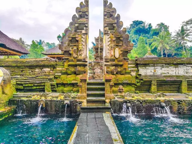 5 потрясающих ресторанов на Бали Tampaksiring For Your 2019 Vacay