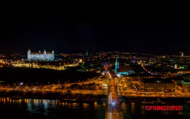 Ночь и пабы в Братиславе