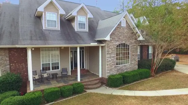 Видео: Грубый путеводитель по Монтгомери, Алабама