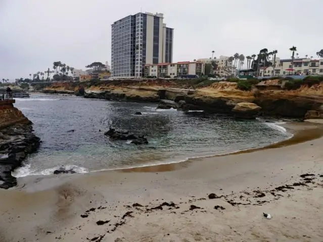 В каких сражениях участвовал USS Midway?