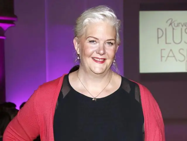 Кто играет Бетти в тигле?