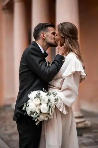 Чем я могу удивить мужа в первую годовщину нашей свадьбы?