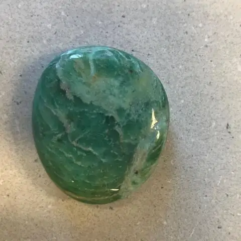 Какой камень зеленого цвета?